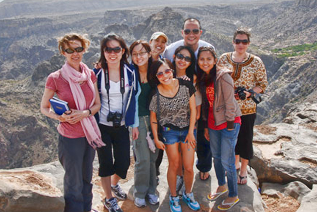 Making friends with the group of visitors from Dubai